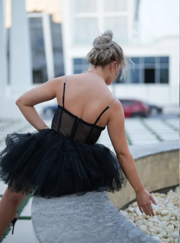 Party dress made of ruffled tulle fabric - Image 3