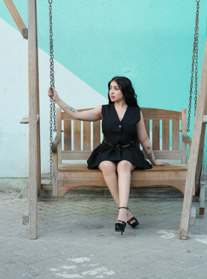 Sleeveless blouse - Image 2